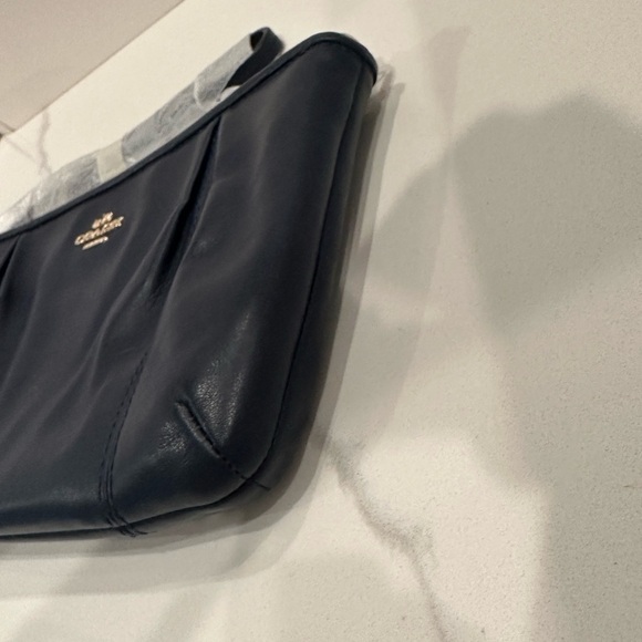 COACH NWT Glove Tanned Leather Clutch - Picture 3 of 13